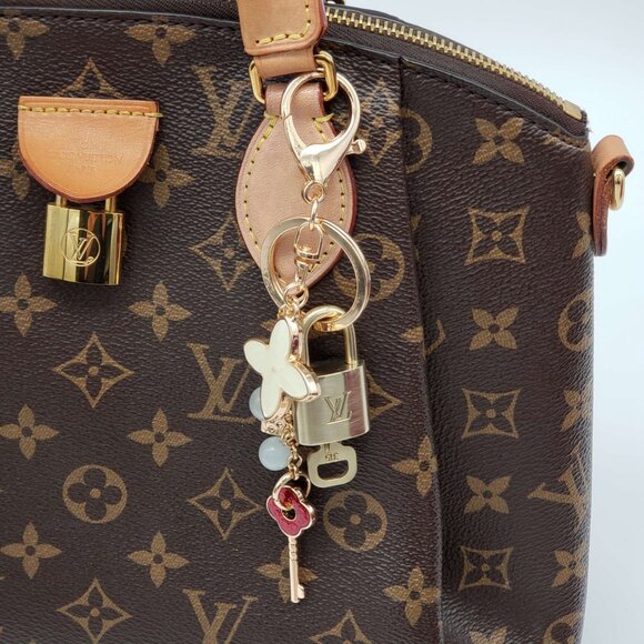 Authentic Louis Vuitton Lock & Key with unbranded Bagcharm, Keycharm, Keychain - Picture 1 of 9